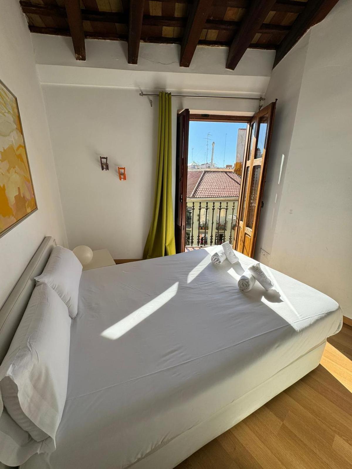 Tossal Apartment Valencia Exterior photo